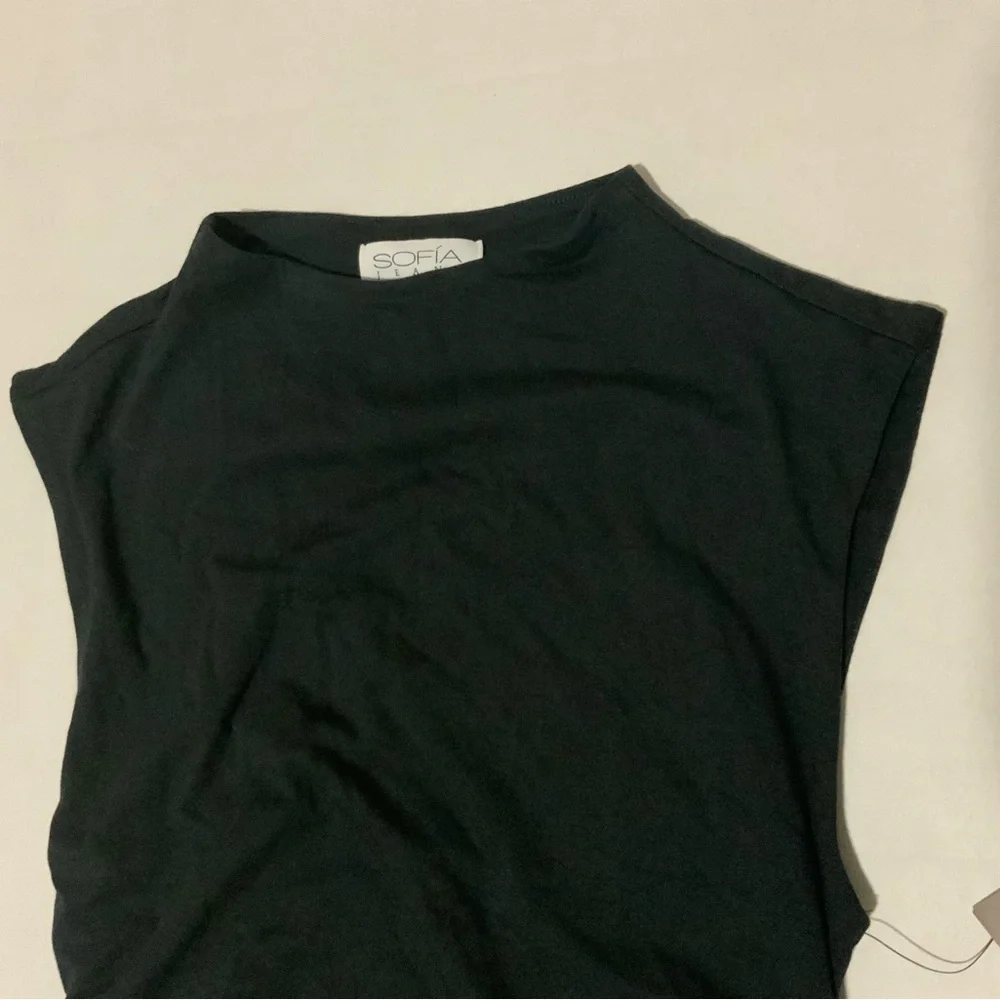 Women’s Sofia by Sofia Vergara Black Tank Top - Picture 2 of 3